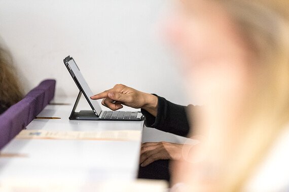 The Damning Depop Divide